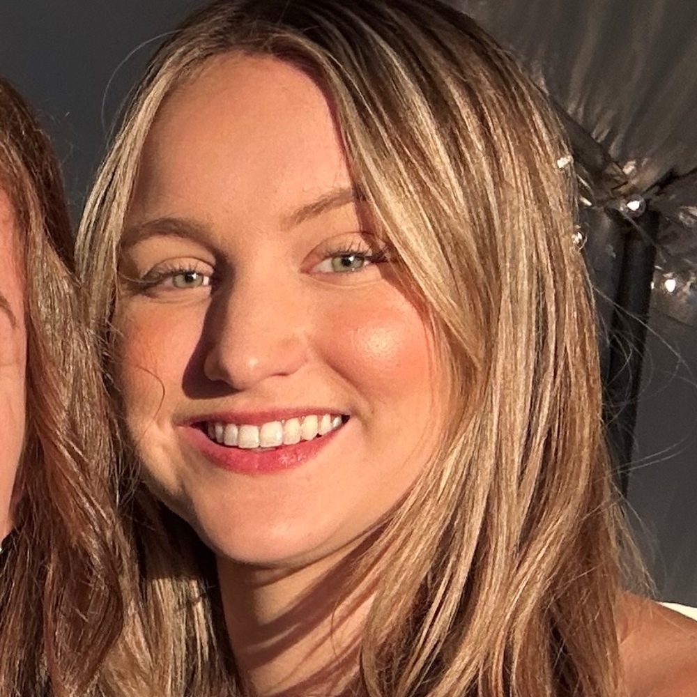 Meet your Posher, Brooke
